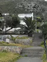 Eine der zahlreichen Stiegen, die die hoeher gelegenen Haeuser erschliessen. Muizenberg, 20.11.2010
