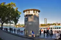 Pegel K�ln an der Rheinpromenade - 10.10.2010