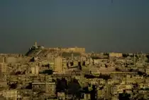 Die Zitadelle von Aleppo am sp�ten Nachmittag und im Smog der Stadt (1992 im M�rz)