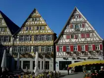 Herrenberg, Fachwerk am historischen Marktplatz der Pfalzgrafen-und Oberamtstadt, gegr�ndet im 13.Jahrhundert, Okt.2010