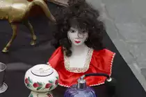 Sonntags vormittags auf dem kleinen Tr�delmarkt an der Place d'Aligre (18.07.2009)