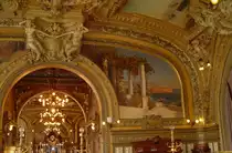 Detail und eines der Wandgem�lde im  Le Train Bleu  (18.07.2009)