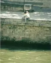 Paris -  die Stadt der Liebe . Mai 1986 an der Seine (Dia gescannt)