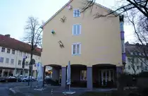 Haus mit St�hlen an der Wand in Hannovers Alstadt, am 09.01.2011.