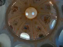 Dresden, die Kuppel der Frauenkirche, die gr��te n�rdlich der Alpen, die acht Gem�lde des Originals von 1734 wurden beim Wiederaufbau ebenso hergestellt, Okt.2009