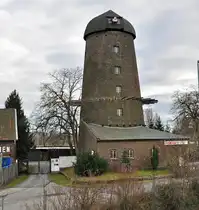 Alte M�hle (oder Turm) an der Rheinwerft in Godorf - 16.01.2011