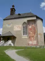 Taisten, St. Georg Kirche aus dem 12. JH mit Malereien von 
Simon von Taisten (26.06.2010)