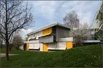 . 1994 wurde die Realschule  Auf dem Sch�fersfeld  in Lorch erweitert. Die Geschosse wurde wie Baukl�tze locker �bereinander gestapelt. 18.04.2010 (Matthias)