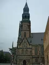 Zwickau, St.Marien, die gr��te Kirche der Stadt ist seit 1935 Dom, der 87m hohe Barockturm stammt von 1672, Juni 2010 