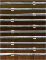 . Rehaklinik (REHAB) in Basel: Detailansicht des die Fassade pr�gende h�lzerne Balkongel�nders. 29.08.2010 (Jonas)