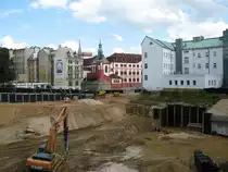 Baustelle f�r PLAZA CENTRES, Er�ffnung war 2009; im Hintergrund das Schloss; Liberec (Reichenberg), 07.07.2007 
