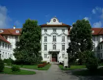 Bad Wurzach in Oberschwaben, das dreifl�glige Schlo� wurde 1723-28 erbaut, Aug.2008