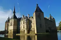 Sully, Gr�sstes Rennaissance Wasserschlo� S�dburgunds (19.10.2009)