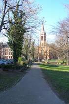 Ein St�ckchen Freiheit inmitten von st�dtischem Trubel, wie hier in Frankfurt-H�chst. Von hier aus ist es nicht mehr weit bis zur Altstadt und zum Main.