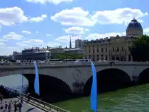 Paris (31.07.2007) am Seine-Ufer Blickrichtung Seineinsel �le de la Cit�.