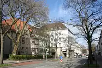 Die Marienstra�e mit Unfallklinik des Friedenrickenstift in Hannover am 12.04.2011.