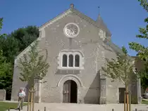 Foug�res-sur-Bi�vre, Kirche St. Eloi, erbaut im 12. Jahrhundert 
(30.06.2008)
