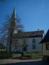 V�rstetten im LK Emmendingen, die evang.Kirche mit dem 46m hohen Turm, April 2011