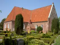 Langenhorn, Ev. Kirche St. Laurentius von 1240, Kreis Nordfriesland (11.05.2011)