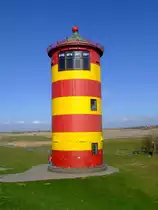 Der Pilsumer Leuchtturm, zur Gemeinde Krummh�rn, Ostfriesland, am 17.04.2006