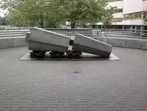 Kunstwerk auf Lore am M�hlenberger Markt in Hannover, am 06.06.2011.