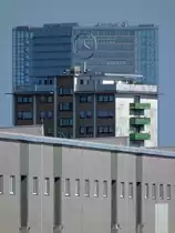 Rheinkai-Lagerhalle, Wohnhaus am Parkring und der Victoriaturm auf einer Achse im Sommer 2010 von der Kurt Schumacher Br�cke aus gesehen