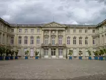 Compiegne, Schloss, erbaut zwischen 1751 und 1788 f�r K�nig Ludwig XV. 
(07.07.2008)