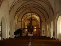 Altenkirchen auf R�gen, evangelische Pfarrkirche, Blick zum Barockaltar von 1724, Juli 2006