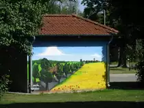 An der �ffentlichen Toilette, Am Bahnhof konnte sich ein Spraher verwirklichen, Grevesm�hlen 02.06.2011