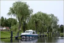 Das Eldeufer am Alten Wall in Plau am See. 15.06.2011