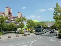 Der Vorplatz vom Aachener Klinikum mit dem neuen Hubschrauberlandeplatz am 04.08.2011.