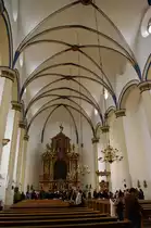 Coesfeld, Jesuitenkirche, erbaut von Baumeister Anton H�lse mit 
geschnitzten Barockalter (29.05.2011)