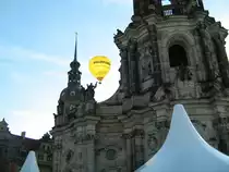 20.08.2011 - Ballon zwischen Schlo� und Hofkirche zum dresdener Stadtfest