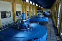 Fessenheim im Elsa�, Blick in die Turbinenhalle des Rheinkraftwerkes, mit vier Kaplanturbinen wird hier Strom erzeugt, Aug.2011