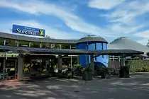 Bad D�rrheim, Eingang zum  Solemar , 1987 er�ffnetes Thermalbad mit Saunen und Behandlungseinrichtungen, mit 733 M.�.NN das h�chstgelegene Solebad in Europa, Sept.2011 