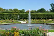 Springbrunnen in der Gartenanlage am Schlo� Br�hl - 21.08.2011