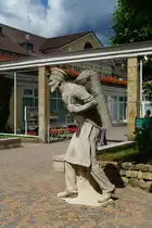 Bad D�rkheim, Winzerfigur im Kurgarten (26.07.2009)