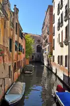 VENEZIA (Provinz Venezia), 03.10.2011, ein kleiner Nebenkanal