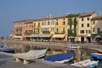LAZISE (Provinz Verona), 06.10.2011, am alten Hafen
