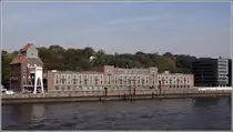 Hamburg: der Altonaer Kaispeicher. 02.10.2011