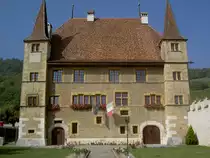 Cressier, Schloss, erbaut 1609 f�r Jacob Vallier, Gouverneur von Neuenburg, 
heute Gemeindehaus und Schule (01.10.2011)