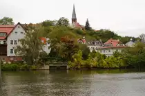 Blick  vom Rive-Ufer in Halle �ber die Saale zum Hallenser Ortsteil Kr�llwitz. (Aufnahme vom 05.10.2011)