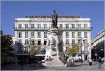 Lissabon. Auf dem Pra�a Luis de Camoes steht ein Denkmal des Dichters. 11.10.2011