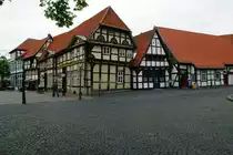 Nienburg/Weser, Fachwerkh�user am Kirchplatz (14.05.2010)
