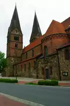 B�cken, Ev. Stiftskirche St. Materniani, romanisch, erbaut ab dem 11. Jahrhundert, Landkreis Nienburg/Weser (14.05.2010)
