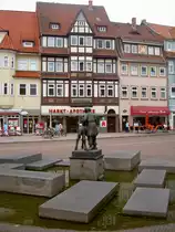 Duderstadt, Brunnen vor der Marktapotheke (21.05.2011)