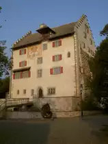 Schloss Greifensee, erbaut ab 1250, heute Ort kultureller Begegnung, Bezirk Uster 
(11.10.2010)