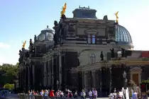 Die Akademie der K�nste an der Br�hlschen Terrasse in Dresden, aufgenommen am 06.10.2011.