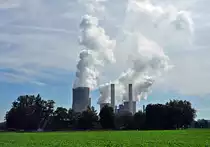 RWE-Dampf vom Kohlekraftwerk Niederau�em - 10.09.2011