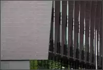 . Kupferfassade - Dominierende Material am Erweiterungsbau des Deutschhaus Gymnasiums in W�rzburg ist Kupfer. August 2008 (Matthias)